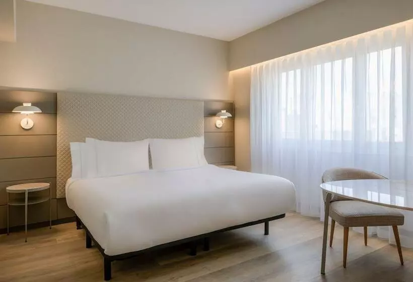 اتاق استاندارد با تخت بزرگ, Ac Hotel Carlton Madrid By Marriott