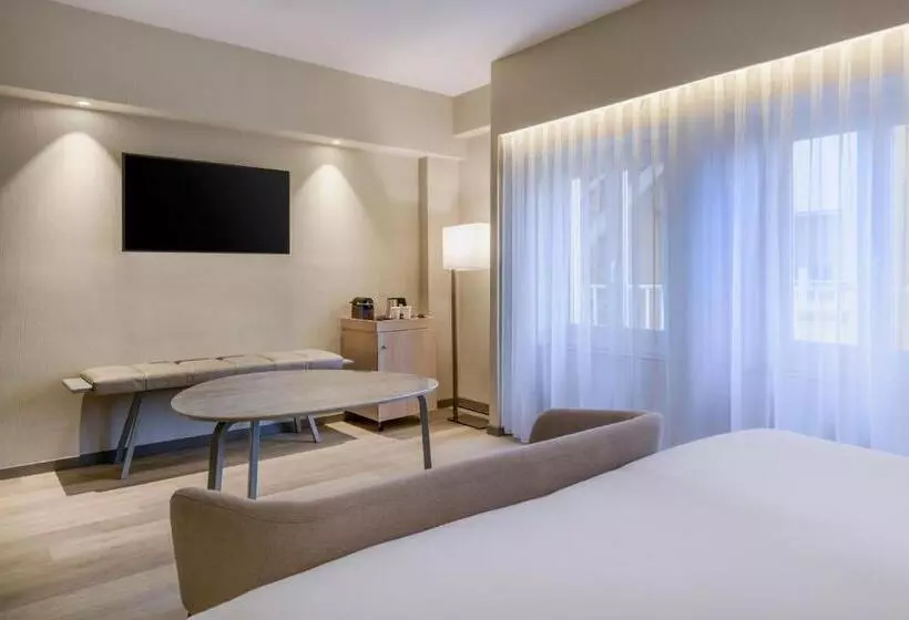 اتاق سوپریور با تخت بزرگ, Ac Hotel Carlton Madrid By Marriott