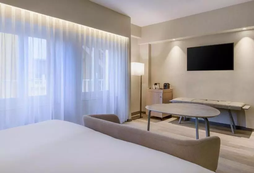 اتاق سوپریور با تخت بزرگ, Ac Hotel Carlton Madrid By Marriott