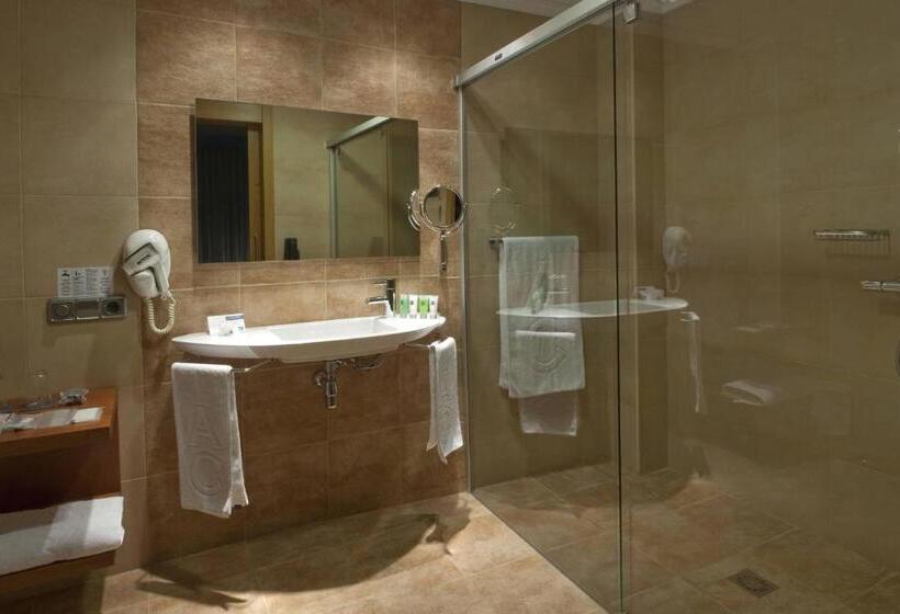 اتاق سوپریور با تخت بزرگ, Ac Hotel Carlton Madrid By Marriott