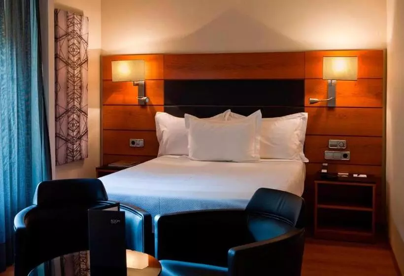 اتاق استاندارد با تخت بزرگ, Ac Hotel Carlton Madrid By Marriott