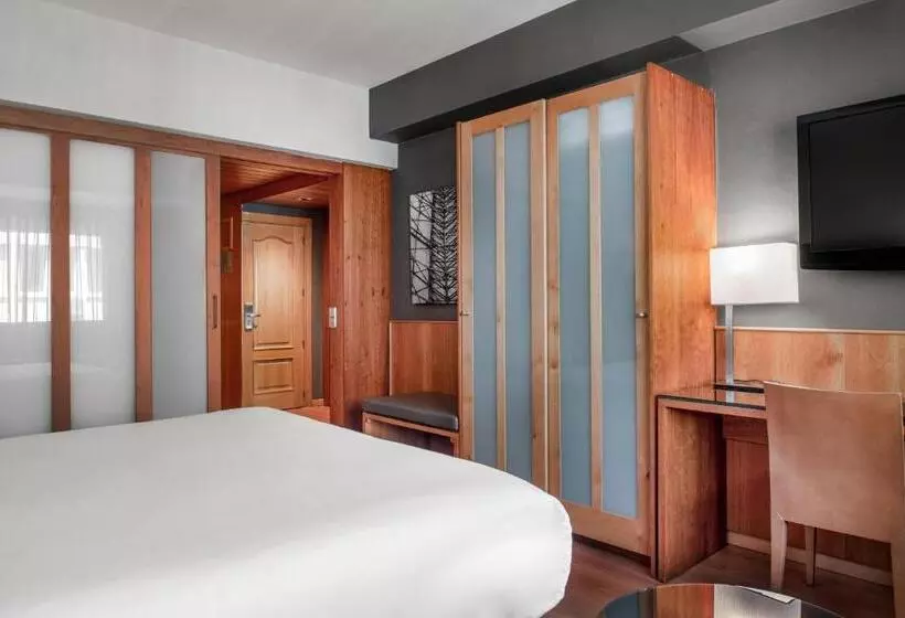 اتاق استاندارد با تخت بزرگ, Ac Hotel Carlton Madrid By Marriott