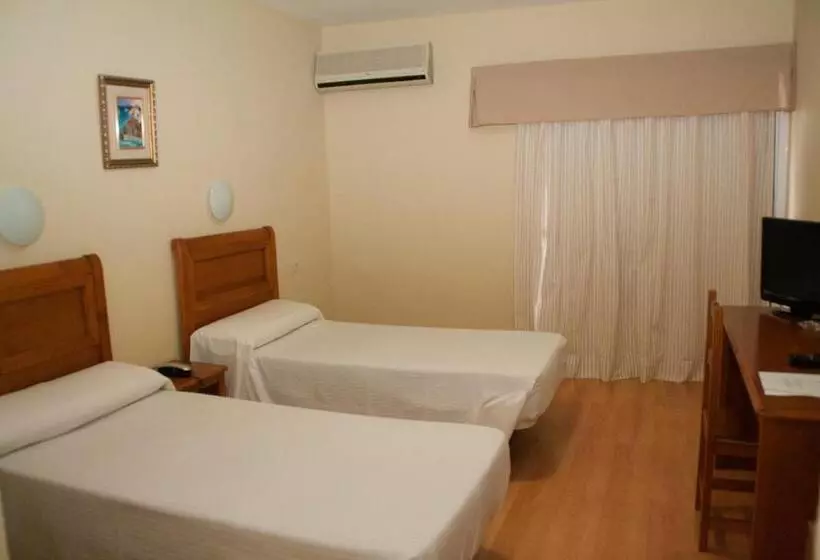 Habitación Estándar, Anfora
