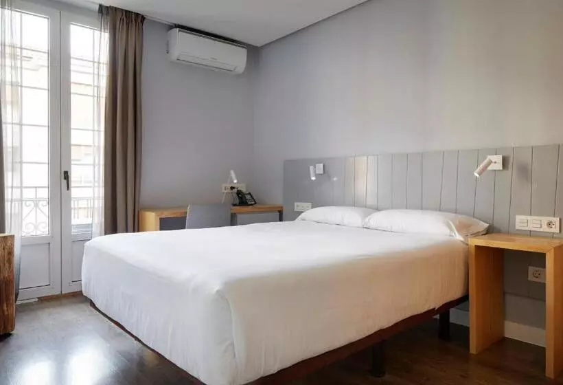 Standard-huone, Avenida