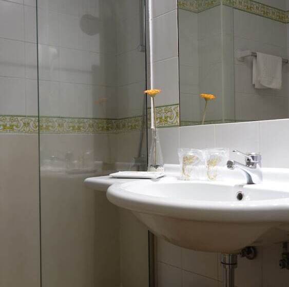 חדר סטנדרט, Baztan