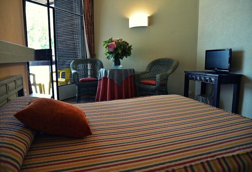 اتاق استاندارد, Baztan