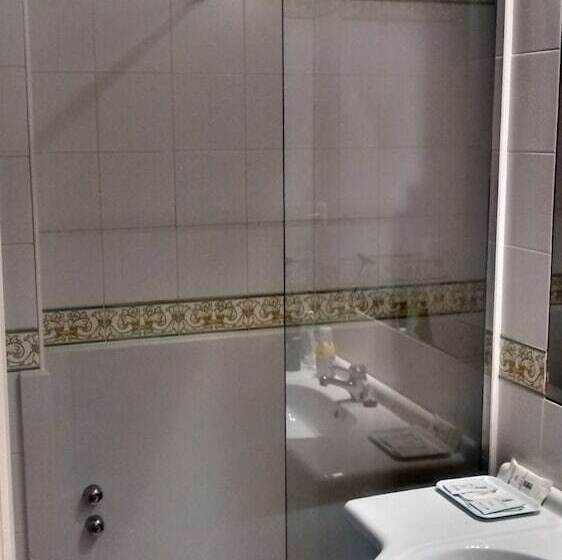 اتاق استاندارد, Baztan