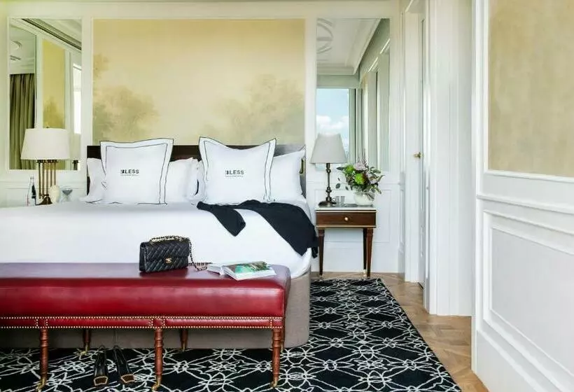 Penthouse Room
