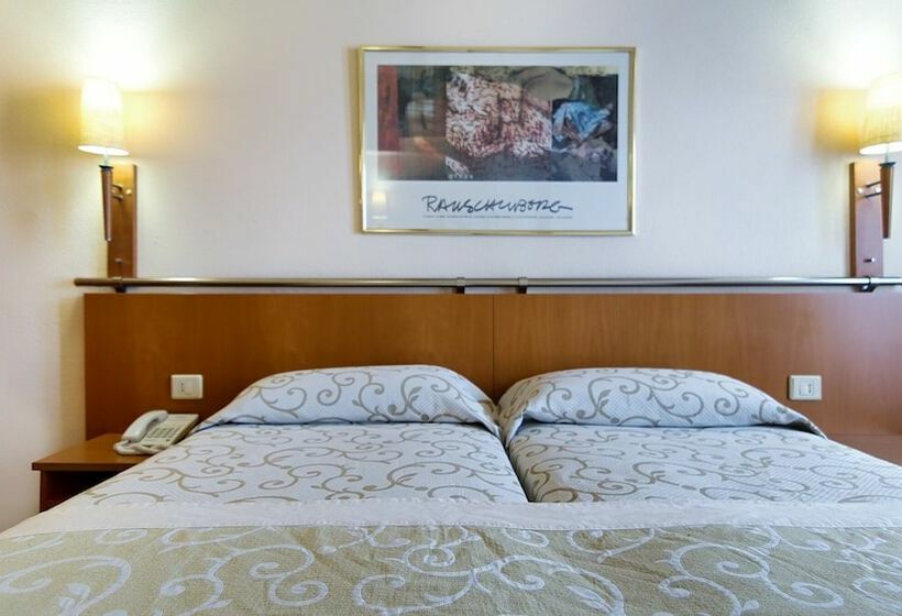 חדר סטנדרט, Bull Astoria