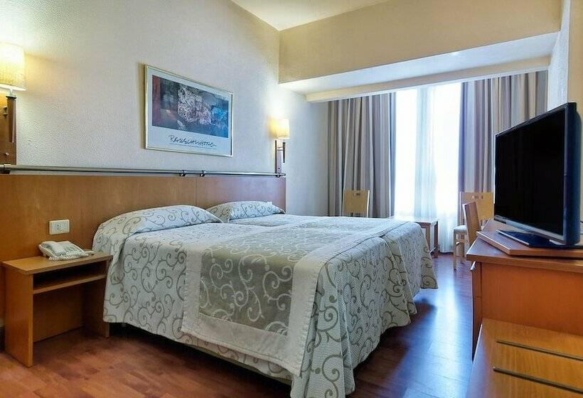 חדר סטנדרט, Bull Astoria