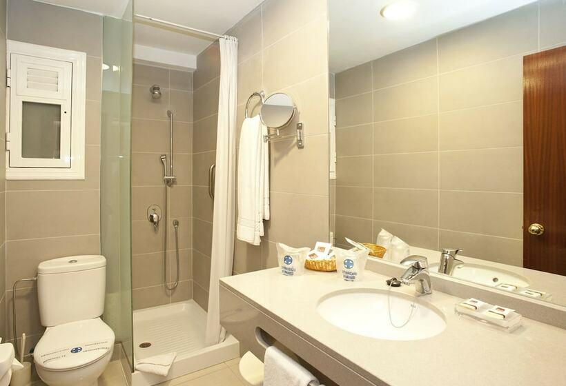 חדר סטנדרט יחיד, Bull Astoria