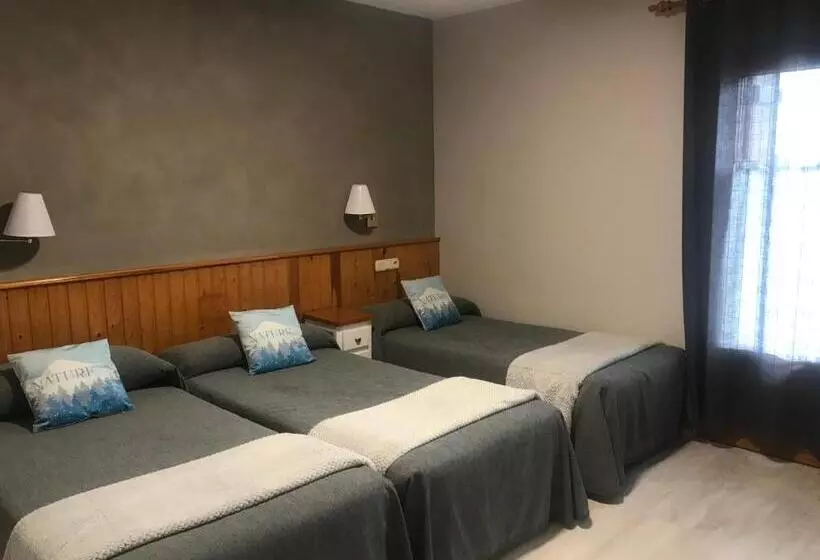 3 Bett Standardzimmer Balkon, Casa Morlans 3000