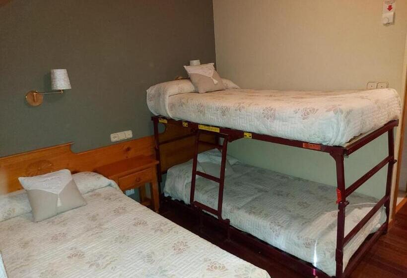 חדר משפחתי, Casa Morlans 3000