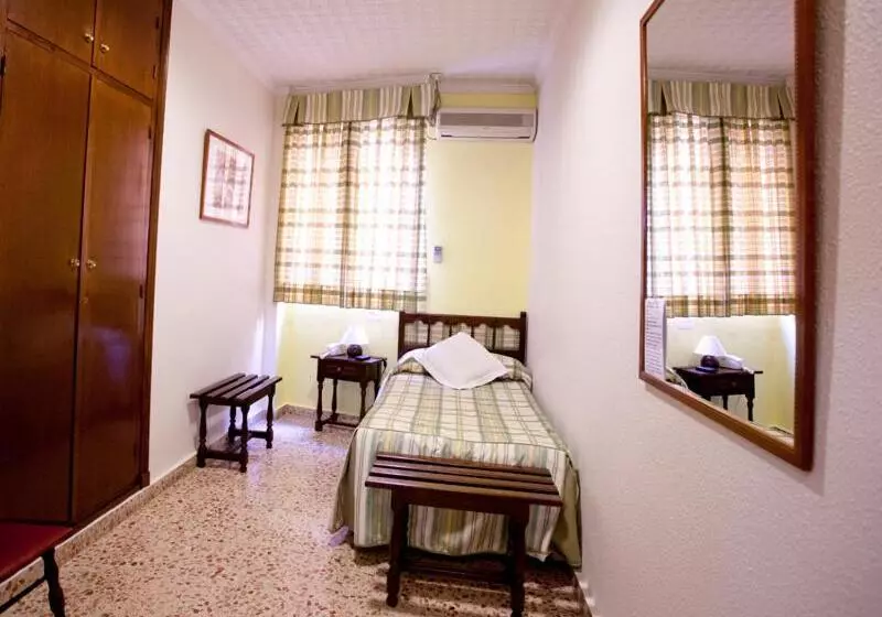 Chambre Standard Individuelle, Costa