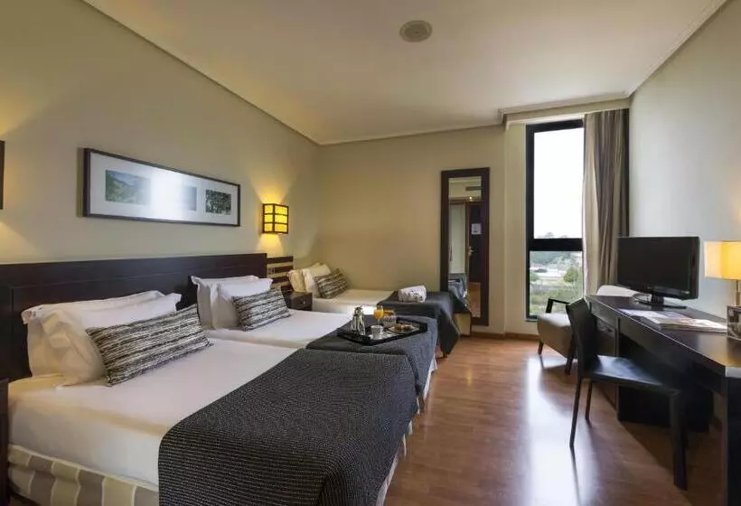 Standard Triple Room, Exe Auriense