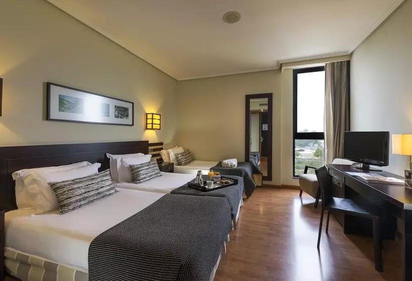 Standard Triple Room, Exe Auriense