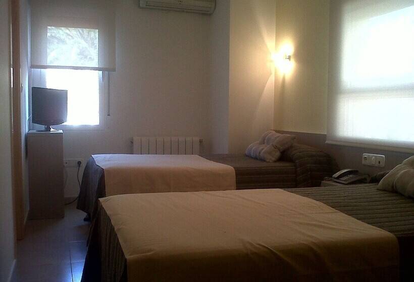 اتاق استاندارد یک نفره, Felix