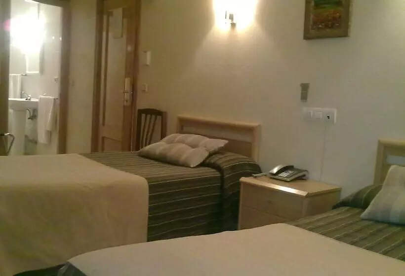 Quarto Quádruplo Estandar, Felix