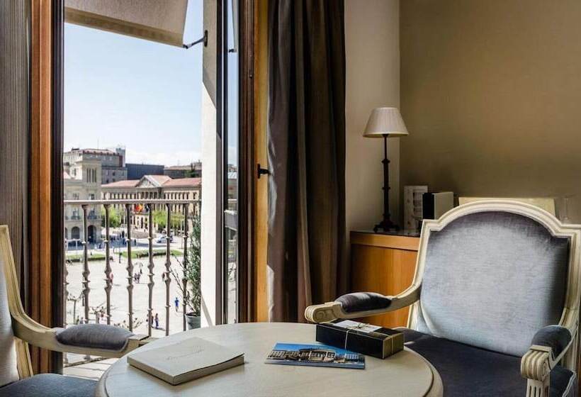 주니어 스위트, Gran Hotel La Perla