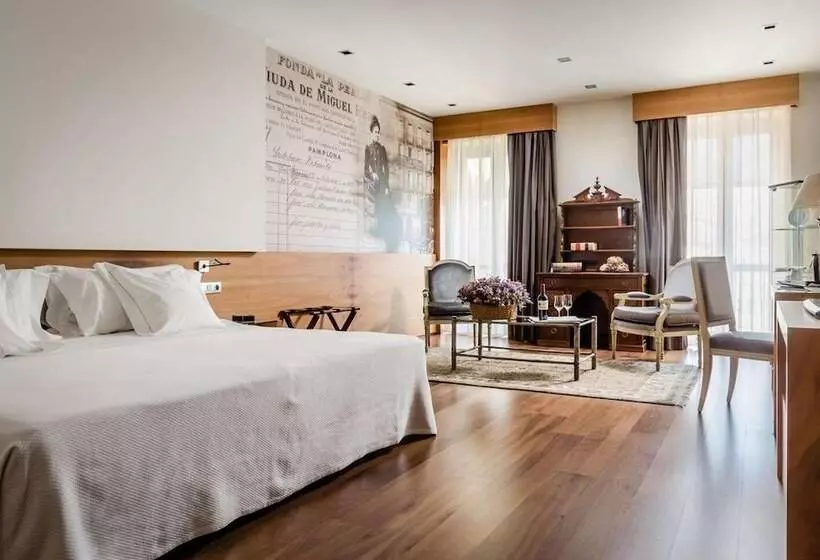 اتاق سوپریور, Gran Hotel La Perla