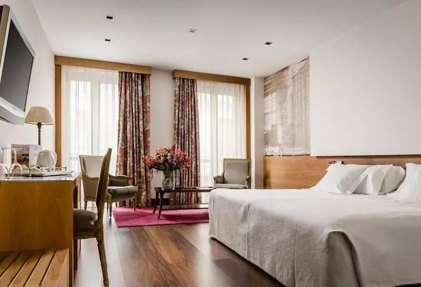 اتاق سوپریور, Gran Hotel La Perla