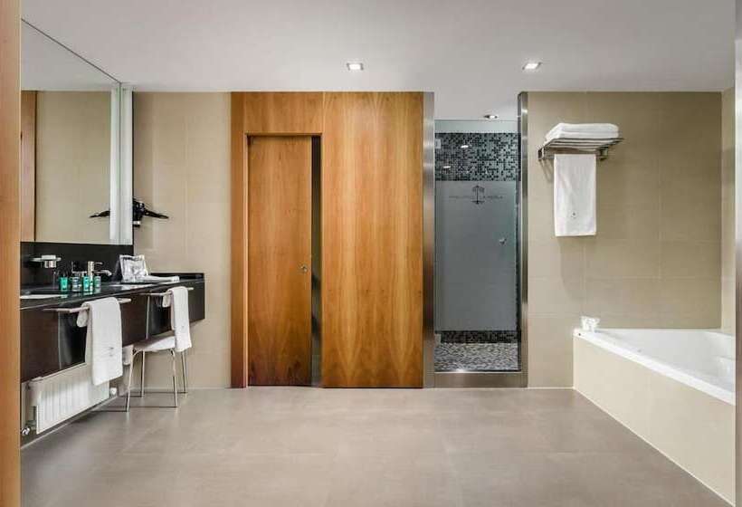 스위트, Gran Hotel La Perla