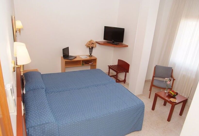 חדר סטנדרט לארבעה, La Noyesa  Superior