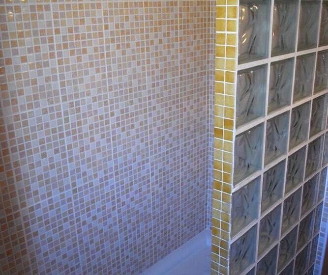 غرفة قياسية, Los Bartolos