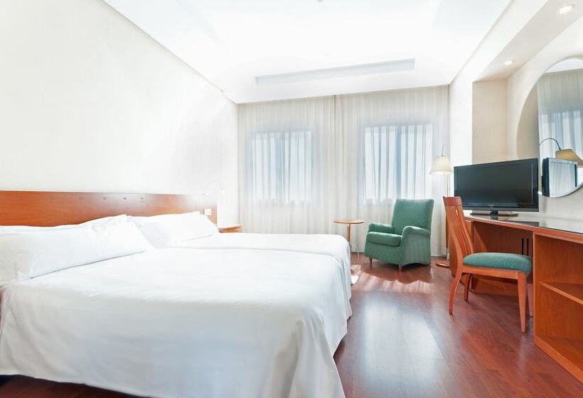 اتاق استاندارد, Madrid Chamartín Affiliated By Meliá