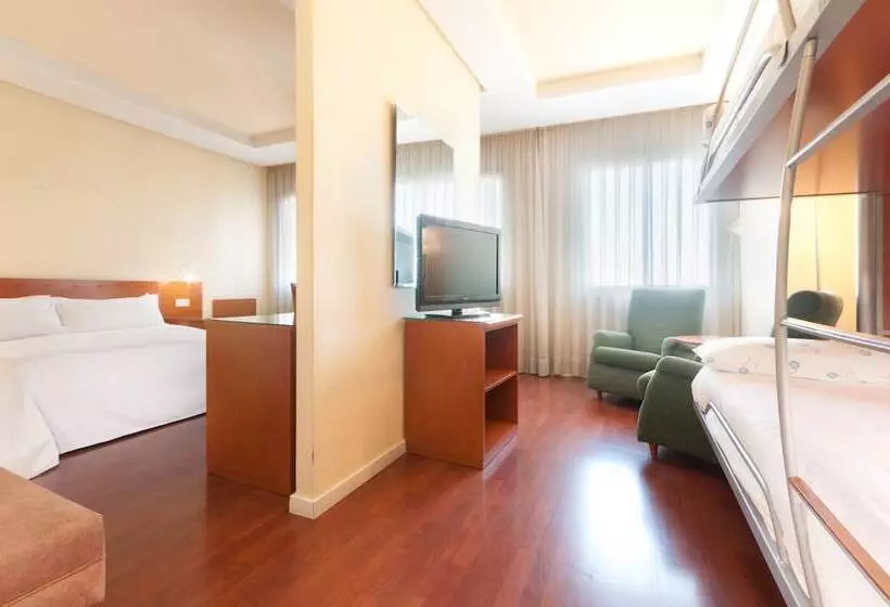 اتاق خانوادگی, Madrid Chamartín Affiliated By Meliá