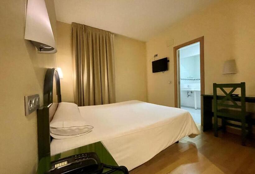 اتاق استاندارد, Madrid Rio