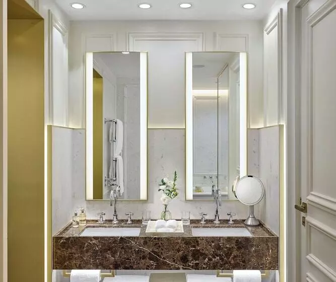 سوییت جونیور, Mandarin Oriental Ritz, Madrid