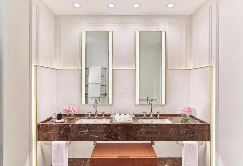 اتاق سوپریور برای معلولان, Mandarin Oriental Ritz, Madrid