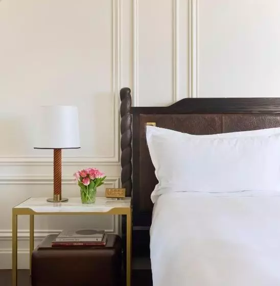 اتاق دلوکس با تخت کینگ و چشم‌انداز, Mandarin Oriental Ritz, Madrid