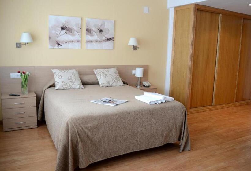 اتاق خانوادگی, Mi Casa