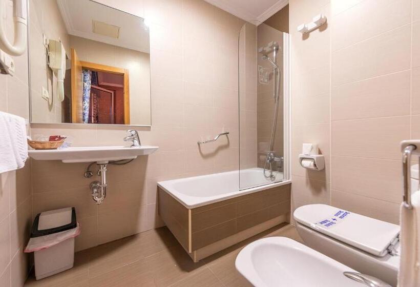 חדר סטנדרט נוף לים עם מרפסת, Minso