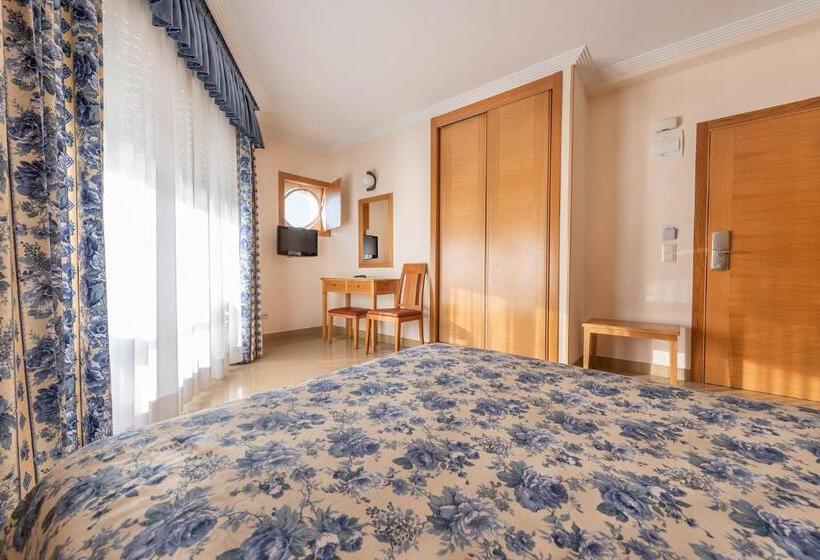 חדר דלוקס עם מרפסת נוף לים, Minso