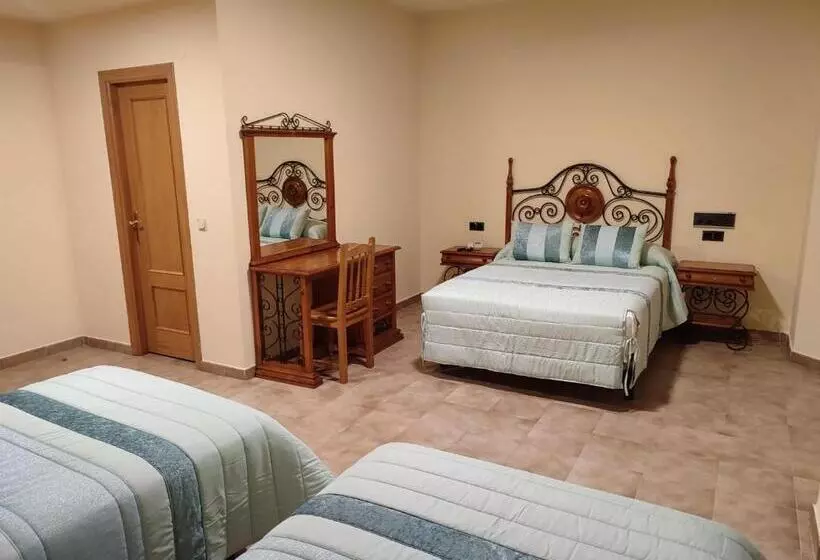Chambre Quadruple Standard, Novo