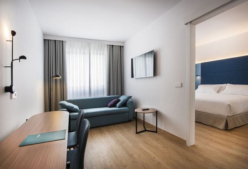 プレミアムルーム, Occidental Vigo