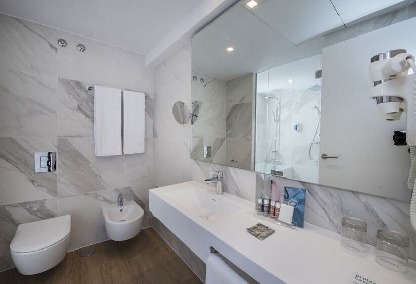 キングサイズベッドのスーペリアルーム, Occidental Vigo