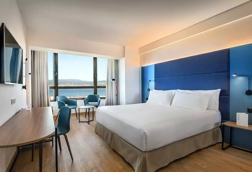 اتاق سوپریور با تخت بزرگ, Occidental Vigo