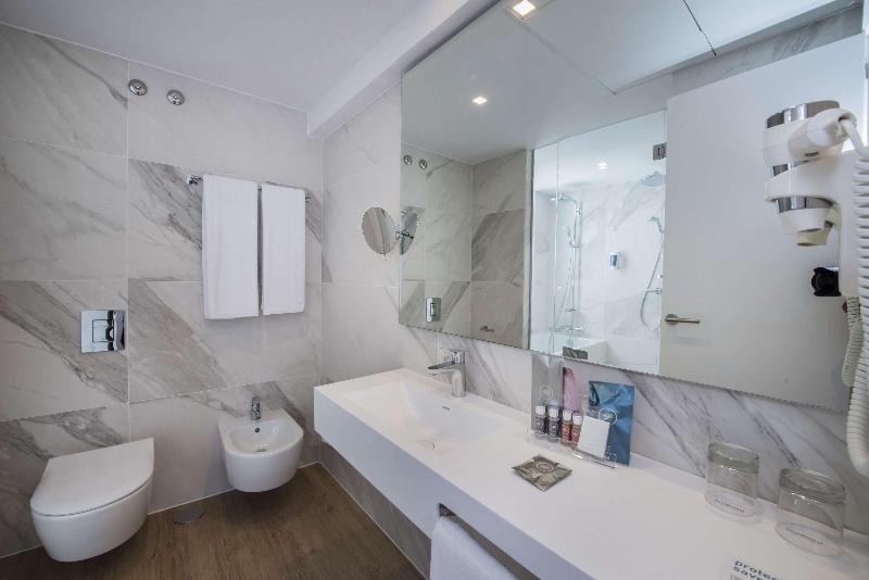 プレミアムルーム, Occidental Vigo