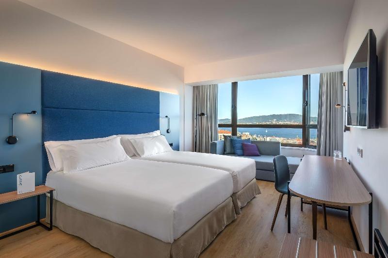 수피리어 룸, Occidental Vigo
