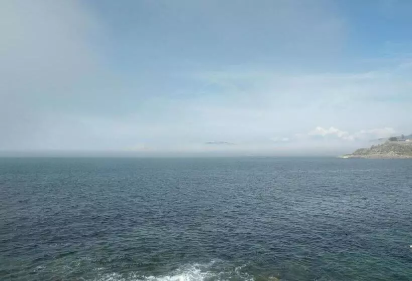 Cameră Standard Individuală  cu Vedere la Mare, Rompeolas
