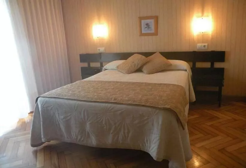Cameră Standard cu Vedere la Mare, Rompeolas