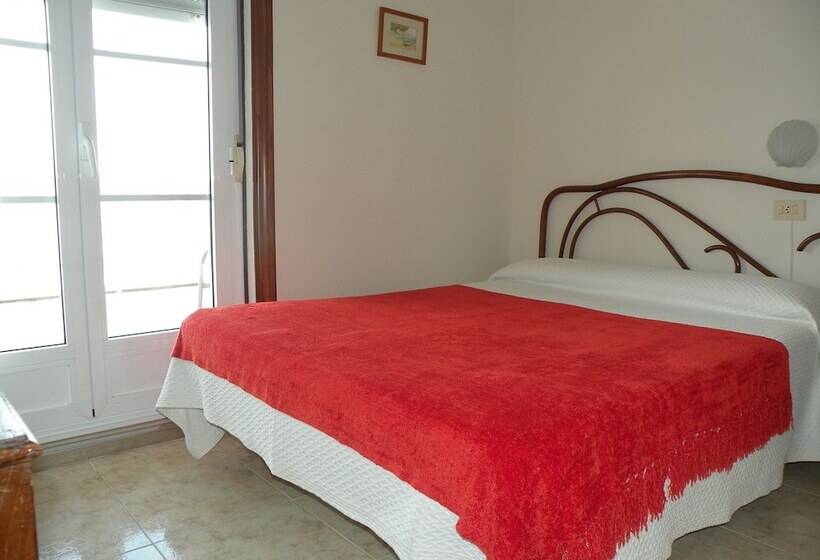 غرفة قياسية فردية, Rompeolas