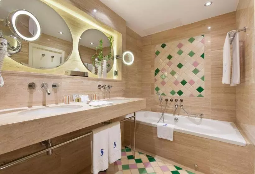 Suite, Seaside Palm Beach