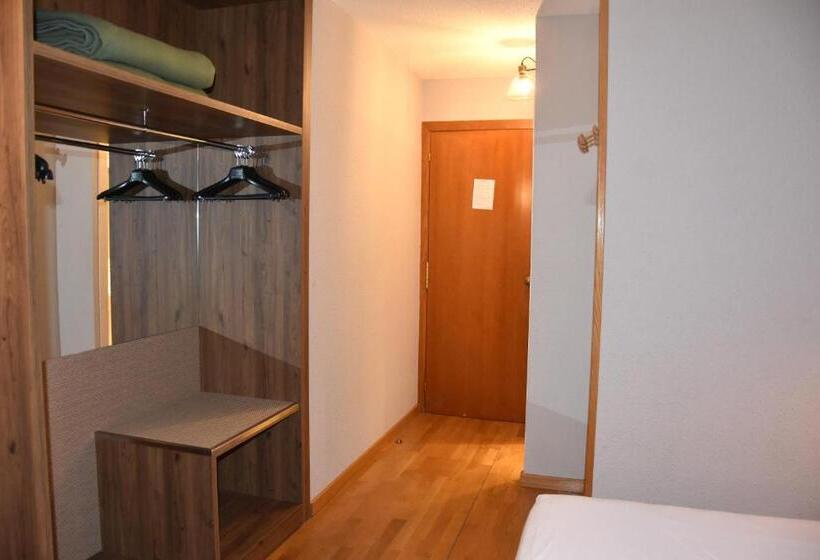 غرفة قياسية, Sno Vall De Boi