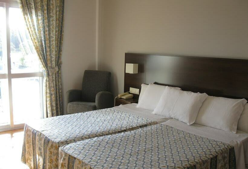 スタンダードルーム, Troncoso