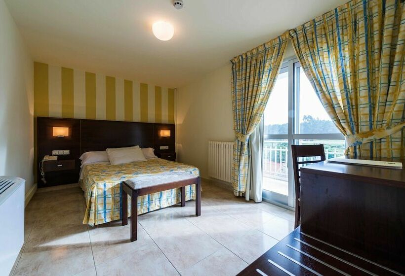 スタンダードシングルルーム, Troncoso